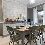 Gorgeous Victorian Town-house In With Parking - Pass The Keys يورك