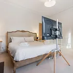 Gorgeous Victorian Town-house In With Parking - Pass The Keys بيت للعطل