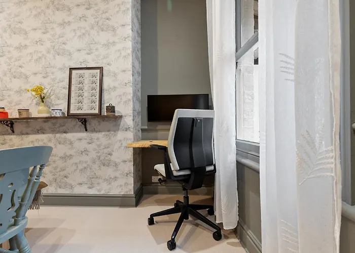 Holiday home Gorgeous Victorian Town-house In With Parking - Pass The Keys York